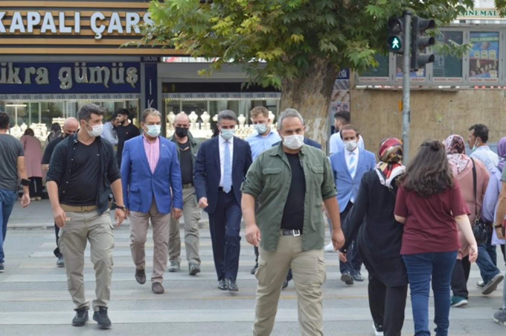 Vali Baruş Ve Keskin'den Esnaf Ziyareti