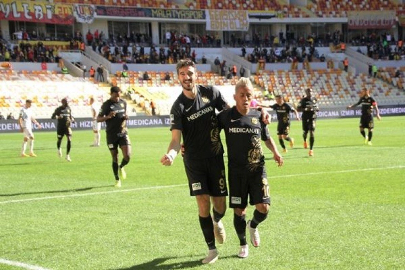 Denizlispor Karşılaşmasından Kareler