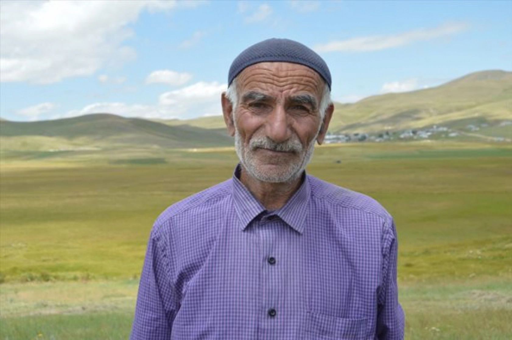 Güneş Altında Zorlu Ot Biçme Mesaisi Sürüyor