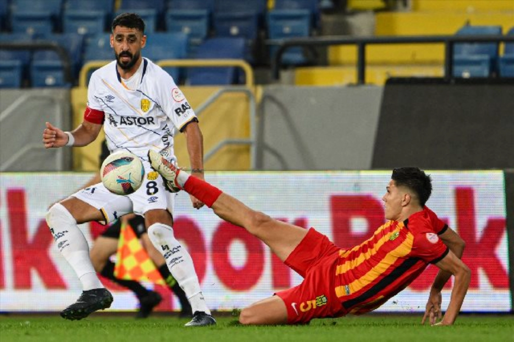 Yeni Malatyaspor-MKE Ankaragücü maçından Kareler