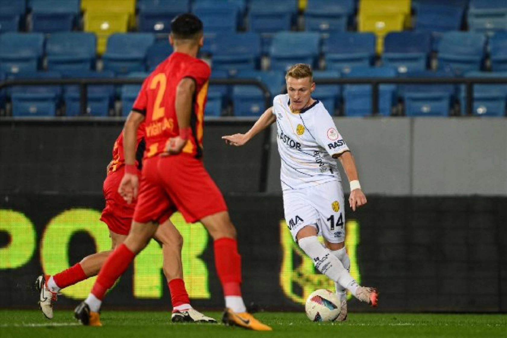 Yeni Malatyaspor-MKE Ankaragücü maçından Kareler