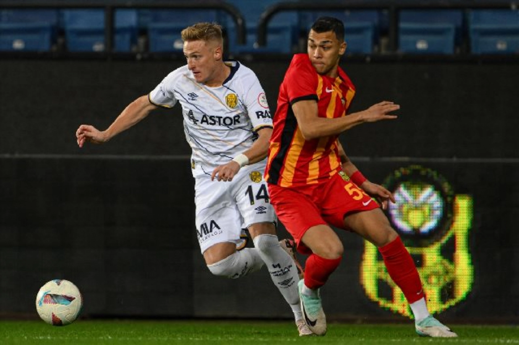 Yeni Malatyaspor-MKE Ankaragücü maçından Kareler