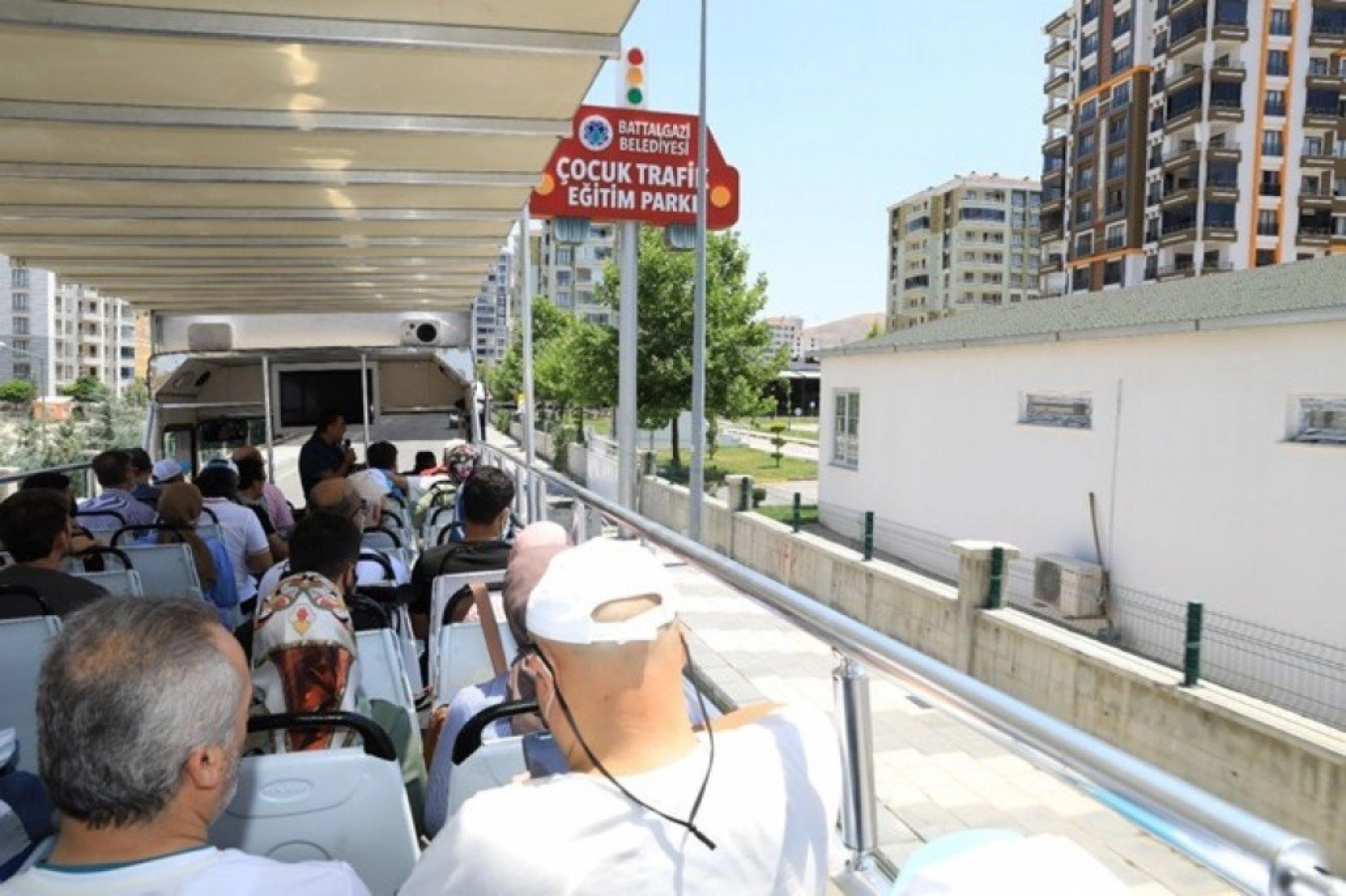 Basın Mensupları Battalgazi'deki Yatırımları Gezdi