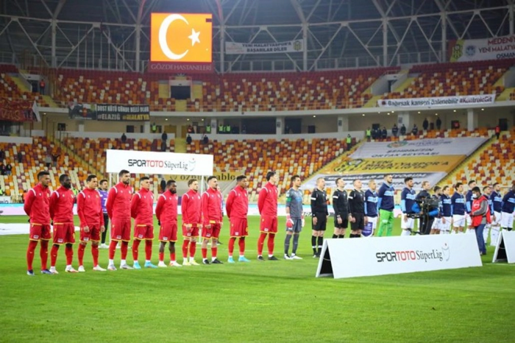 Yeni Malatyaspor Adana Demirspor Karşılaşmasından Kareler