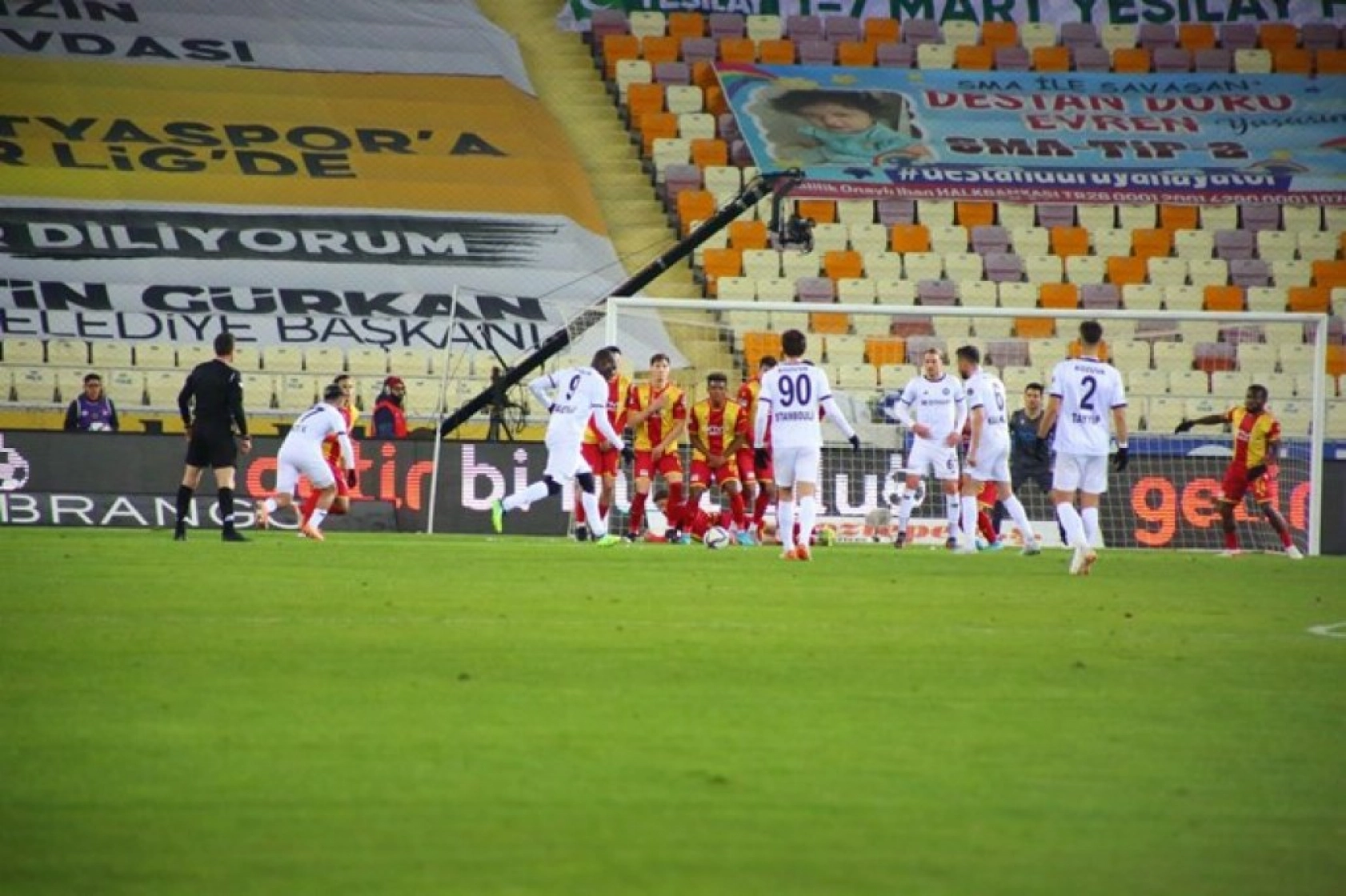 Yeni Malatyaspor Adana Demirspor Karşılaşmasından Kareler