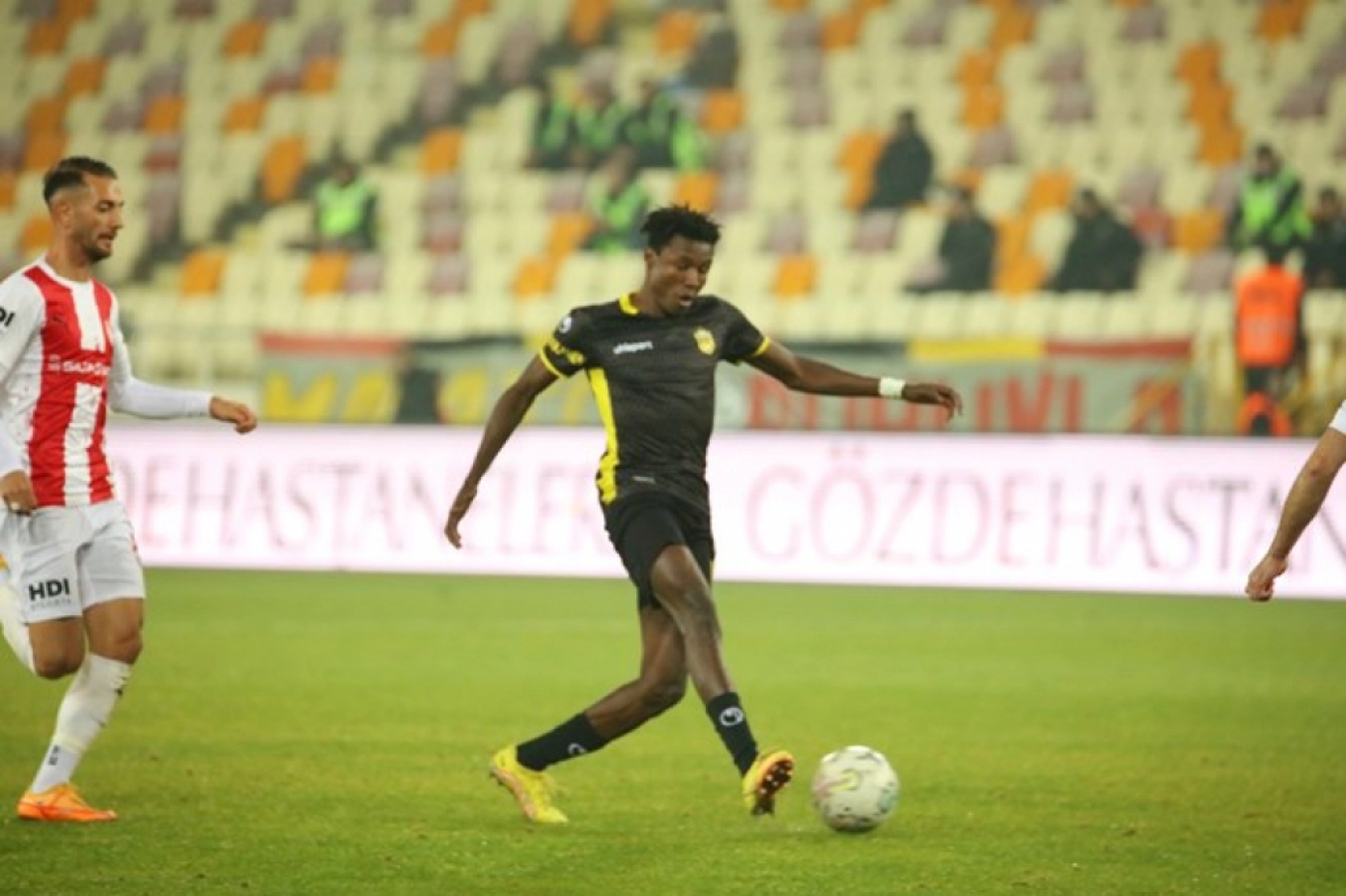 Yeni Malatyaspor Pendikspor Karşılaşmasından Kareler