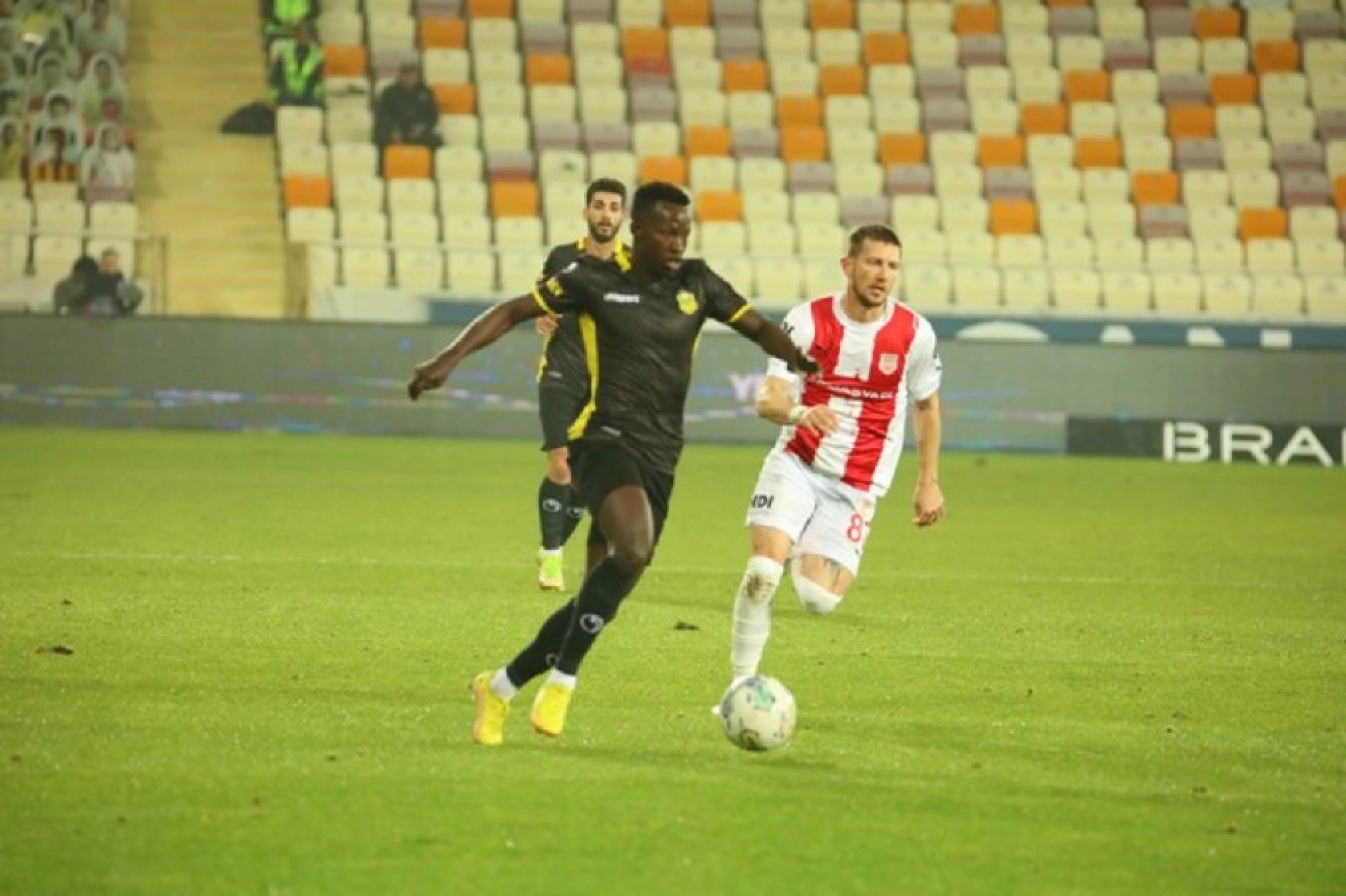 Yeni Malatyaspor Pendikspor Karşılaşmasından Kareler