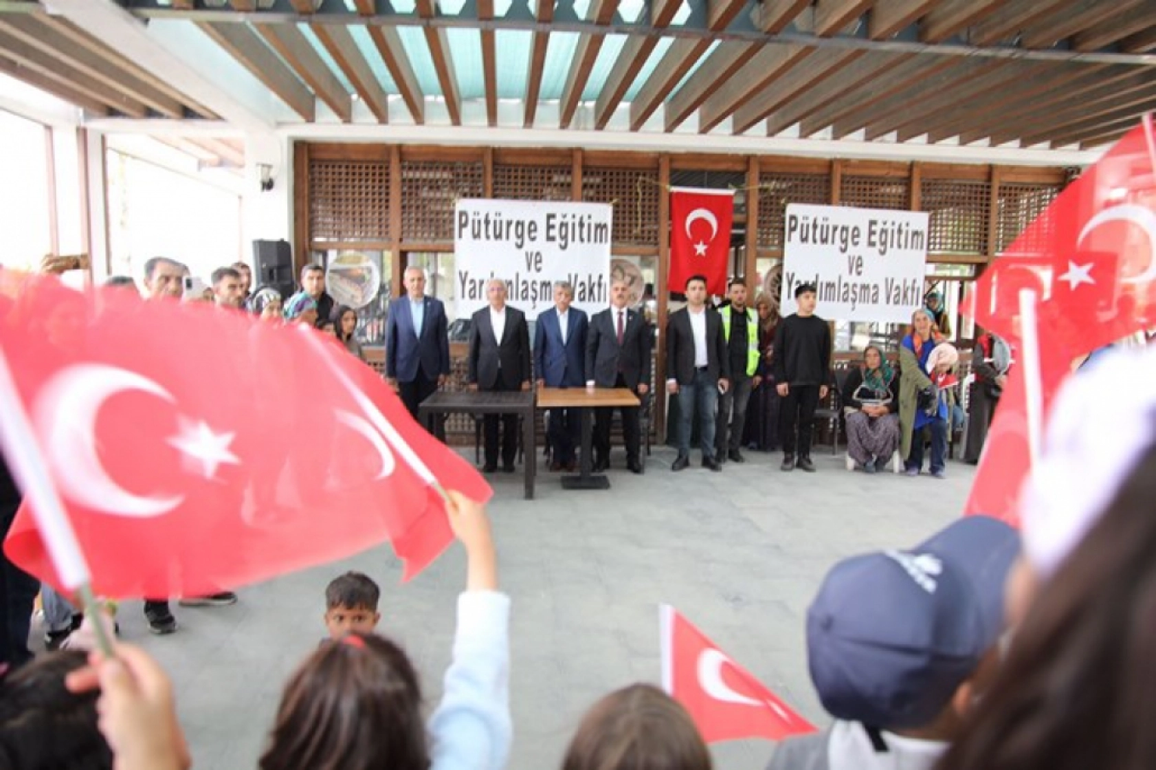 Pütürge – Doğanyol Çocuklar İçin 23 Nisan Etkinliği Düzenledi