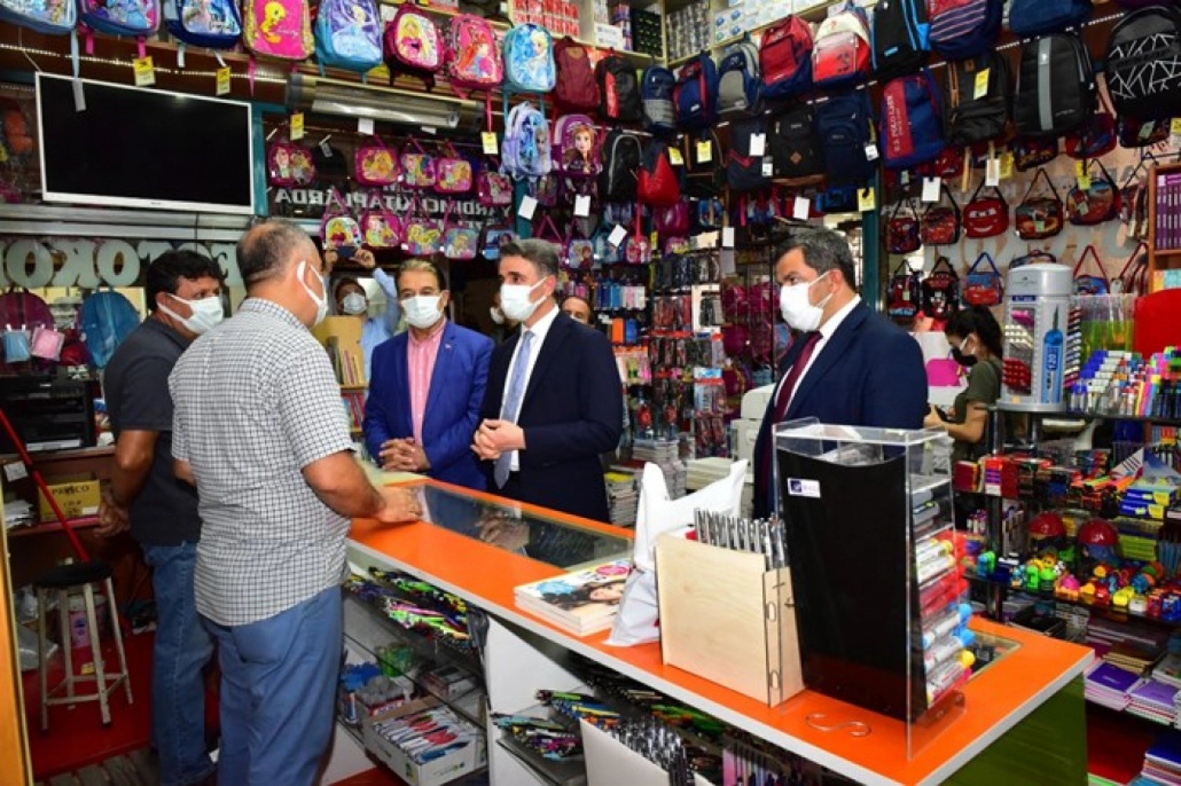 Vali Baruş Ve Keskin'den Esnaf Ziyareti