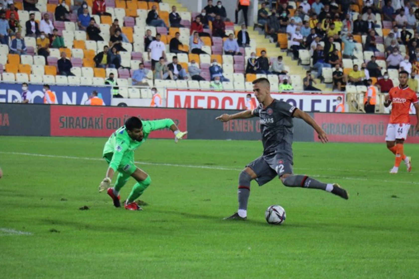 Fatih Karagümrük maçından Kareler