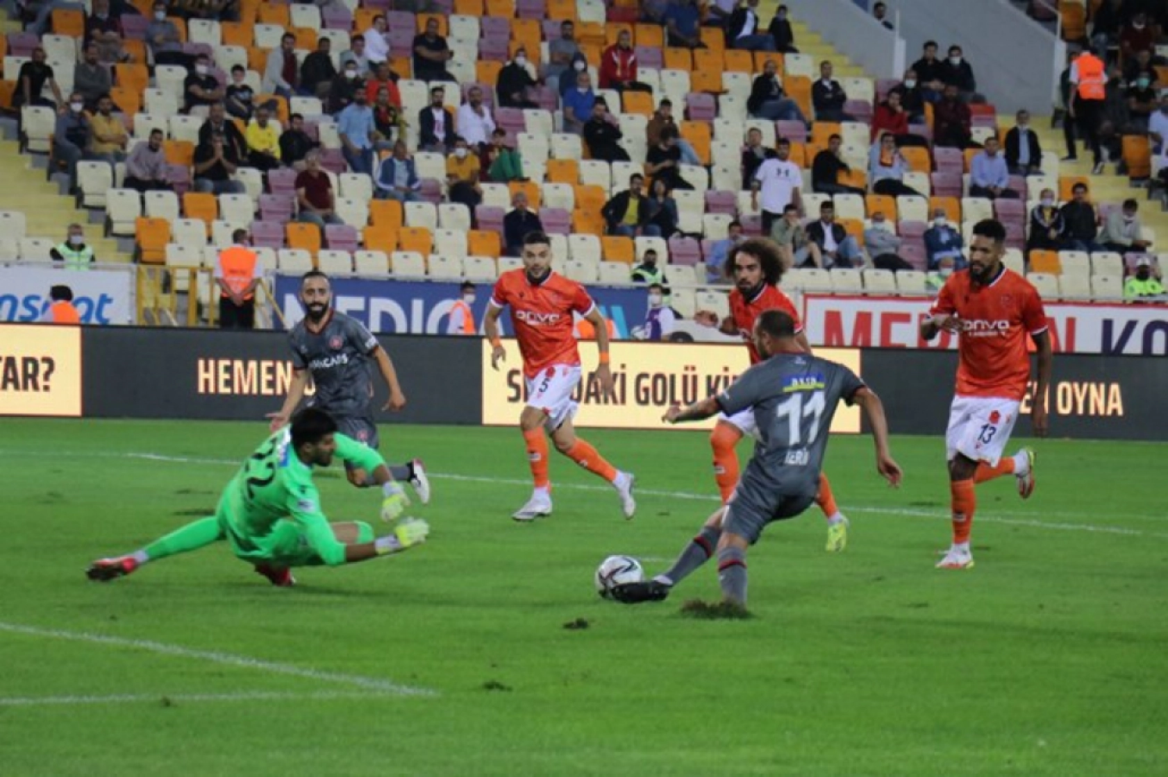 Fatih Karagümrük maçından Kareler