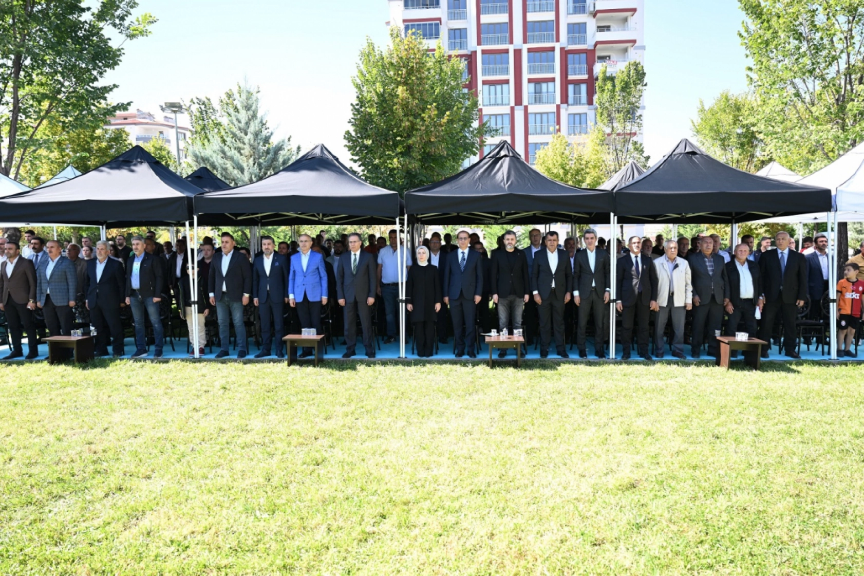 Açılış Törenine Yoğun İlgi, 300 Pehlivan Er Meydanına Çıktı