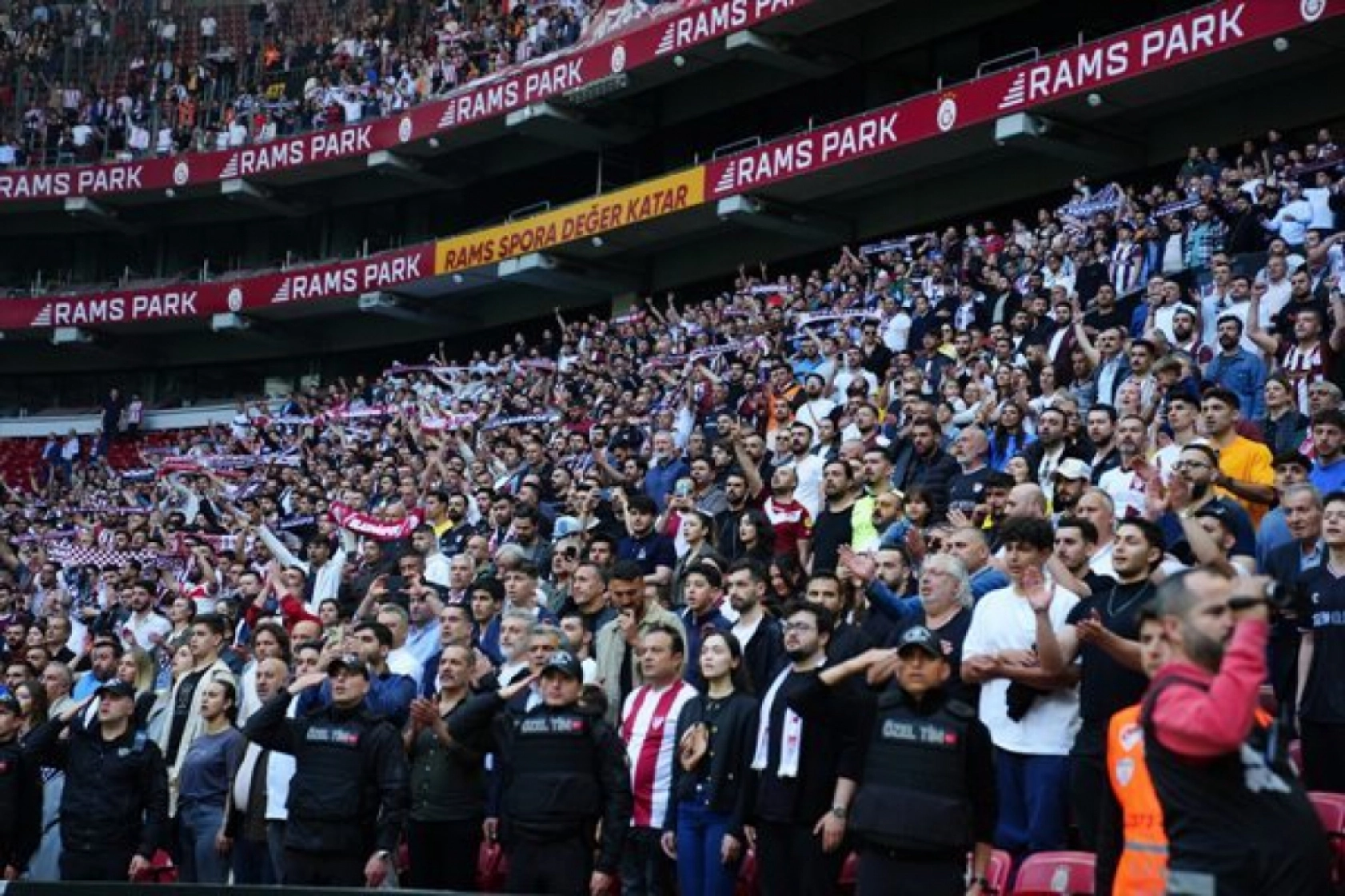 Şampiyon Elazığspor