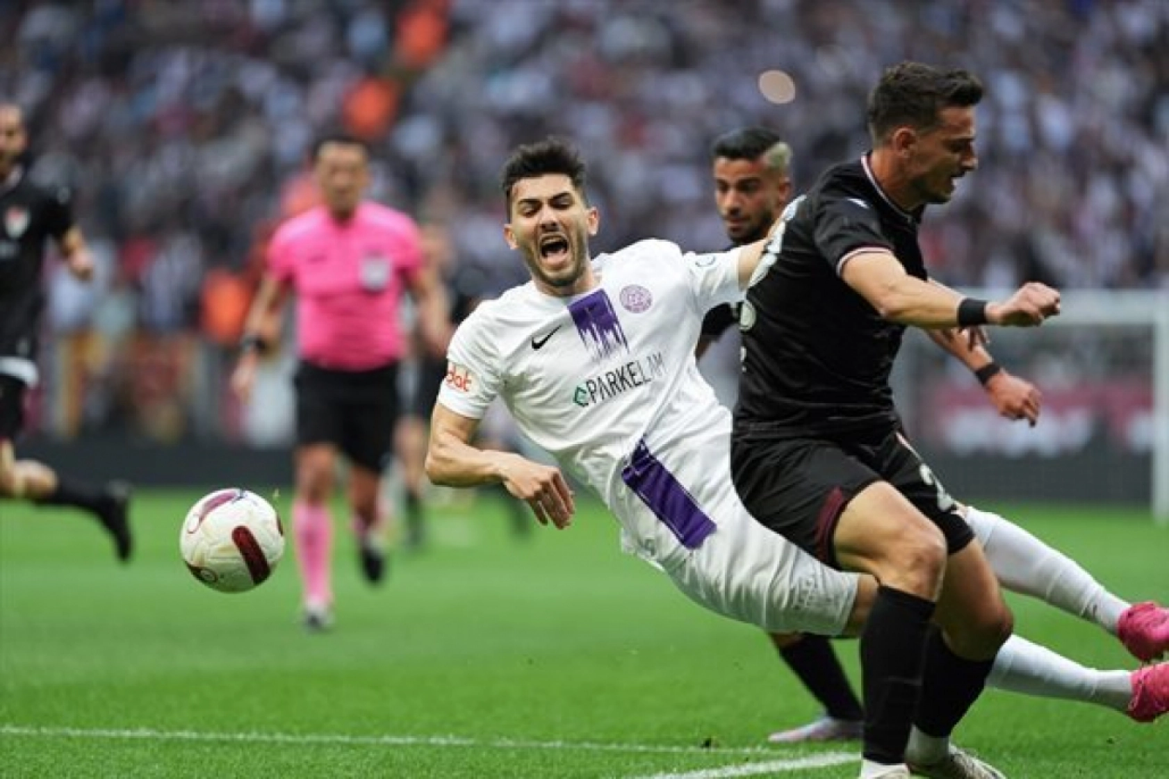 Şampiyon Elazığspor