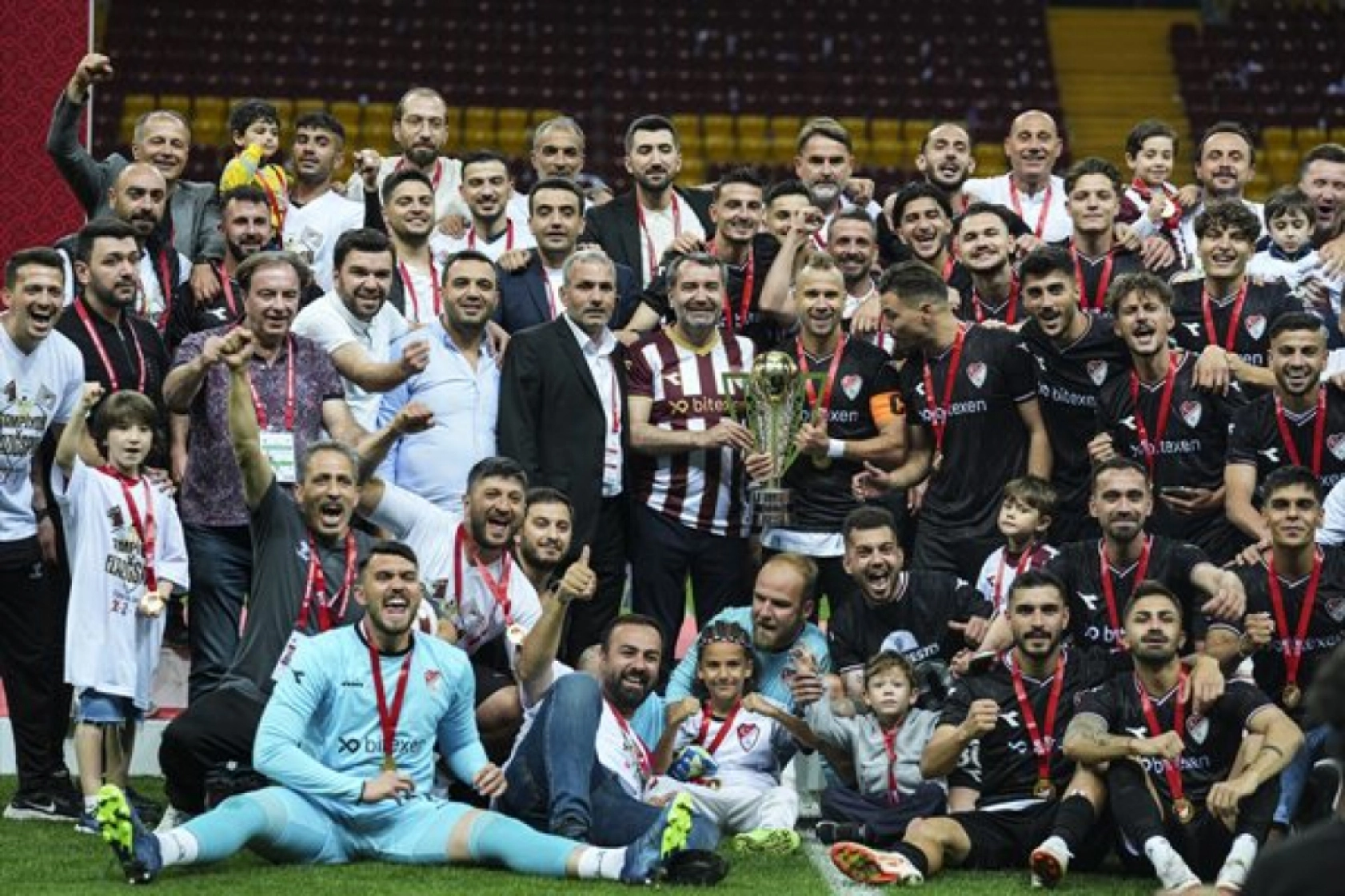 Şampiyon Elazığspor