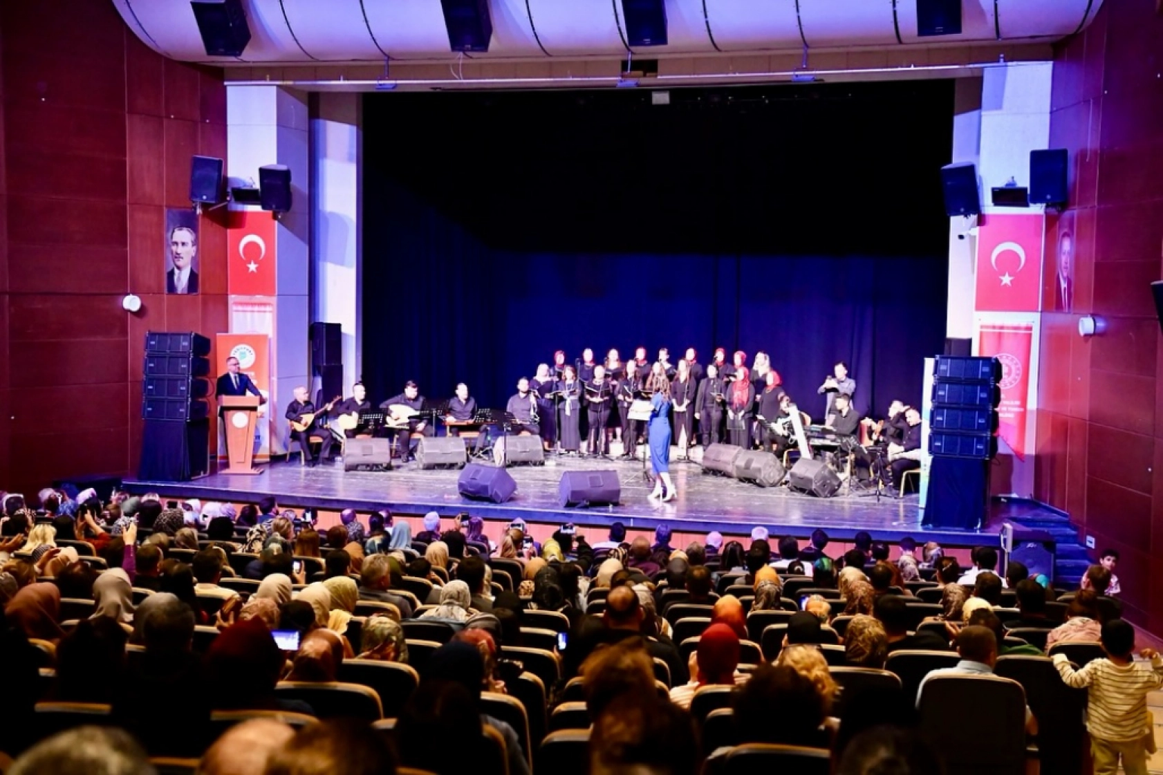 Anneler Günü' Konseri, Büyük İlgi Gördü!