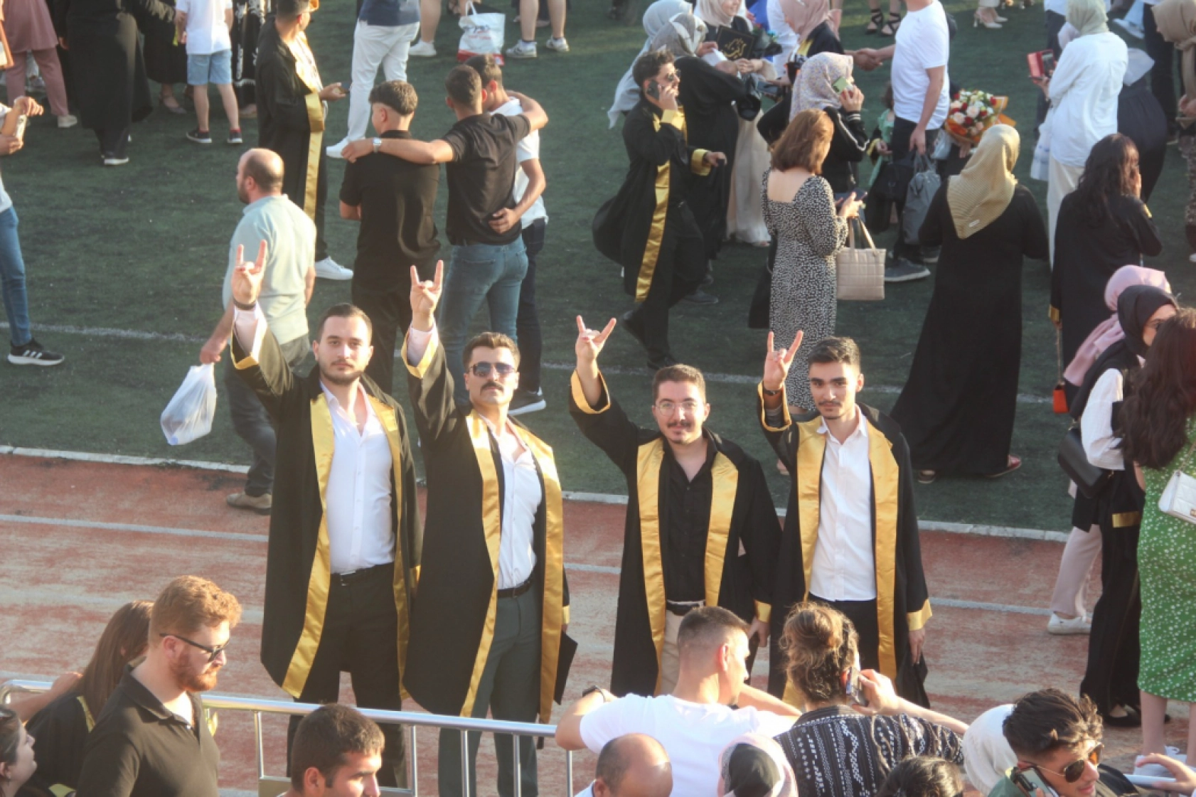 İnönü Üniversitesinde mezuniyet töreni düzenlendi