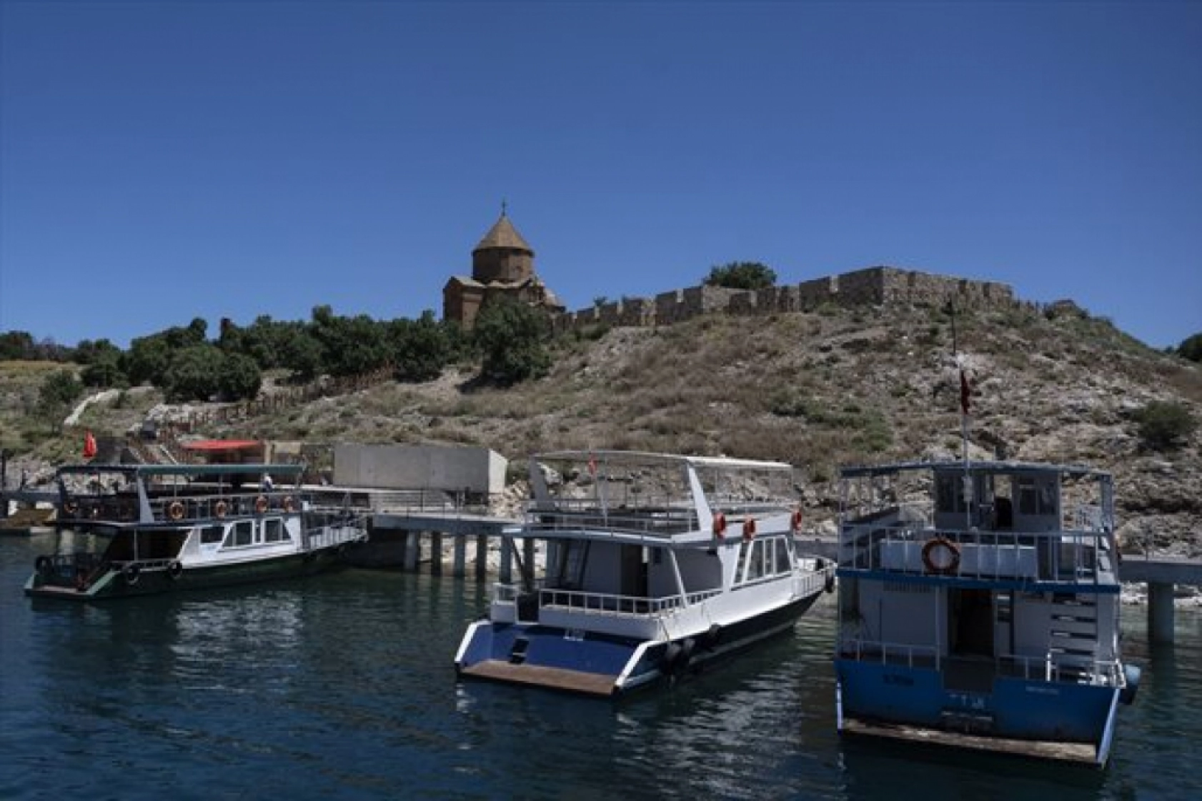 Van Gölü'ndeki Akdamar Adası