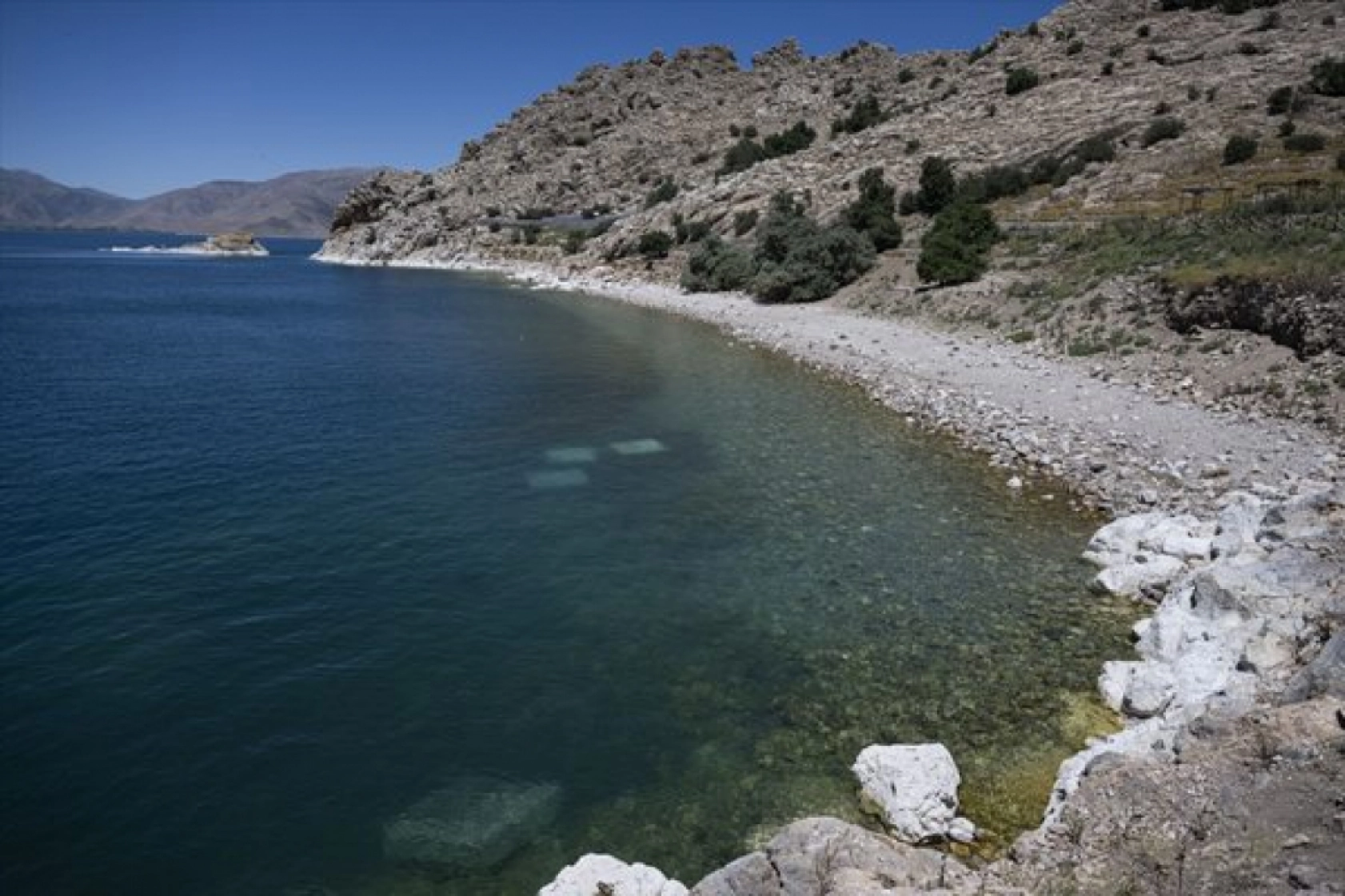 Van Gölü'ndeki Akdamar Adası