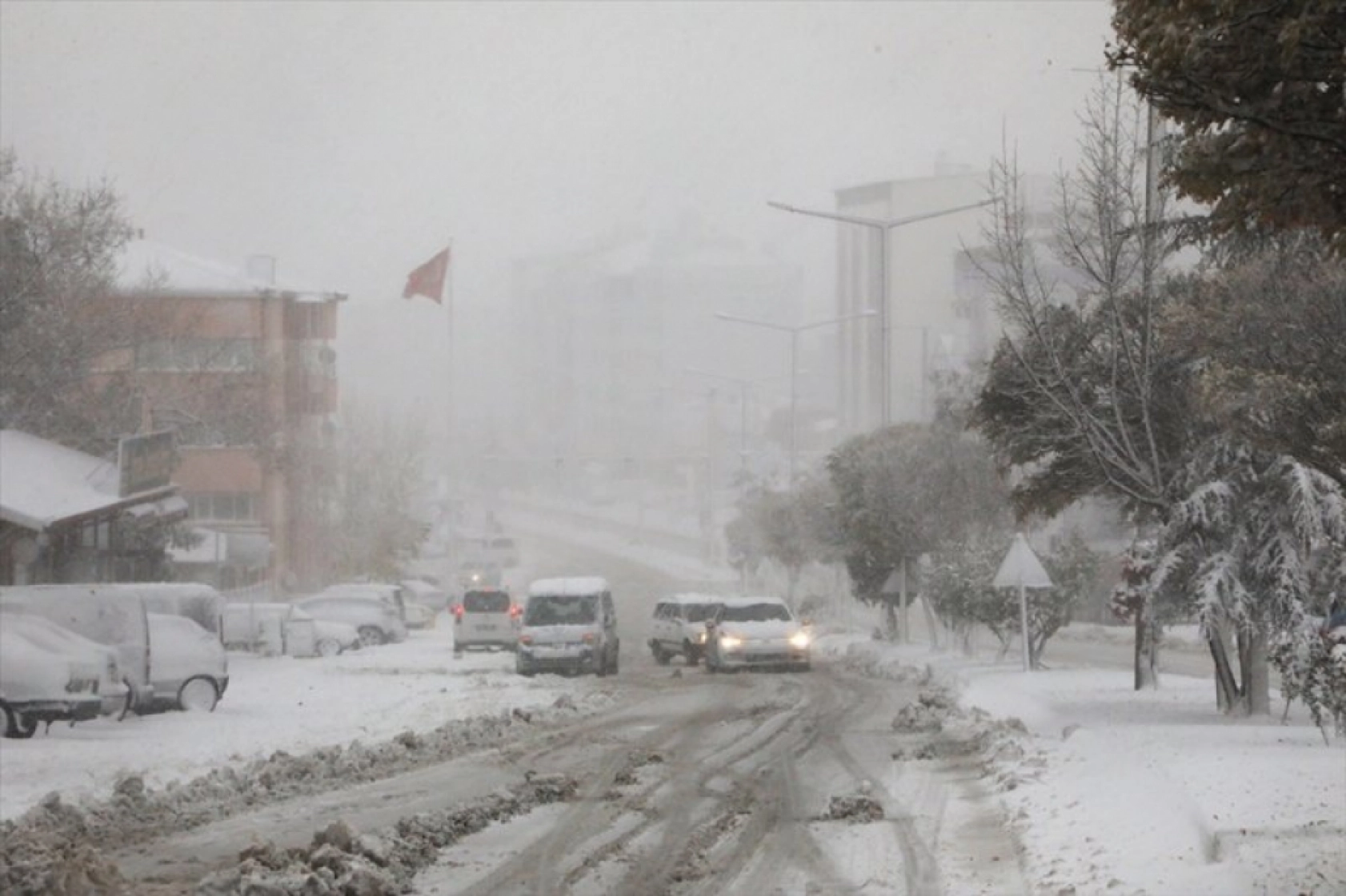 Malatya-Kayseri kara yolu ulaşıma kapandı
