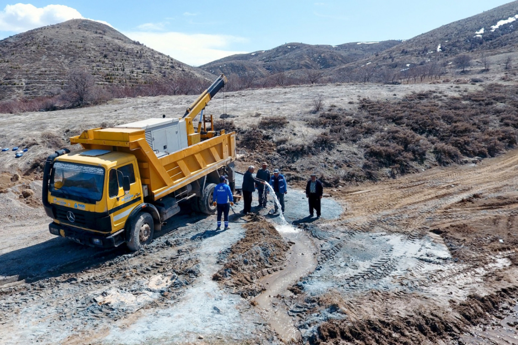 Susuzluktan ciğerimiz söküldü