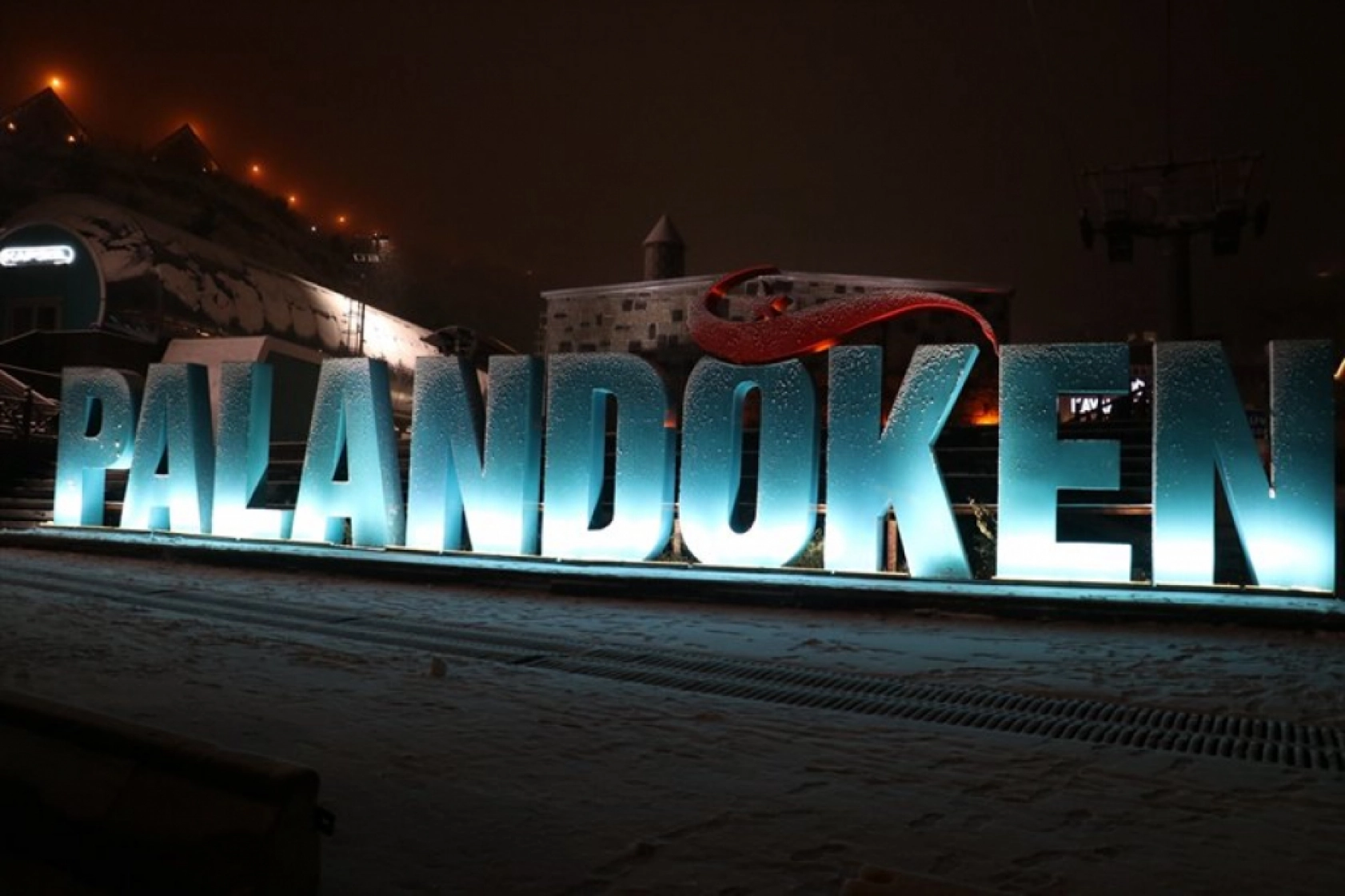 Erzurum'da kar etkili oldu