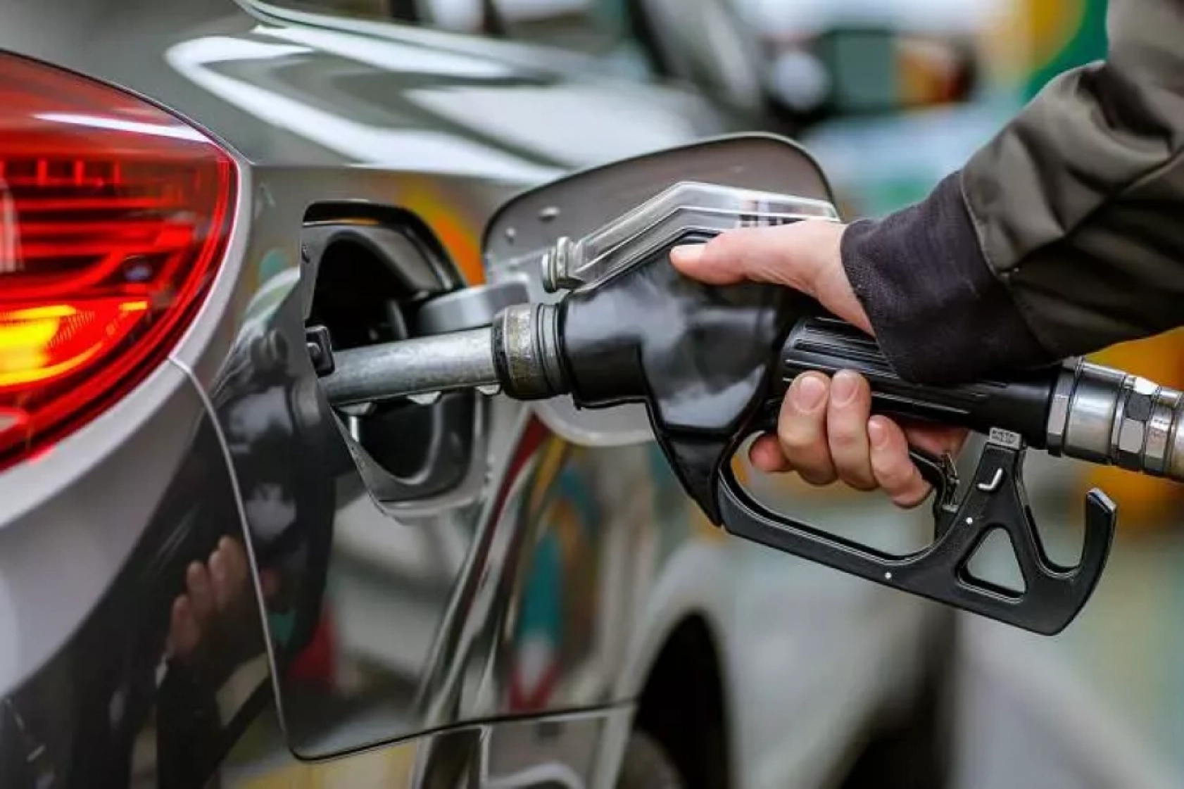 Motorine indirim geliyor! Petrol fiyatları baskı altında
