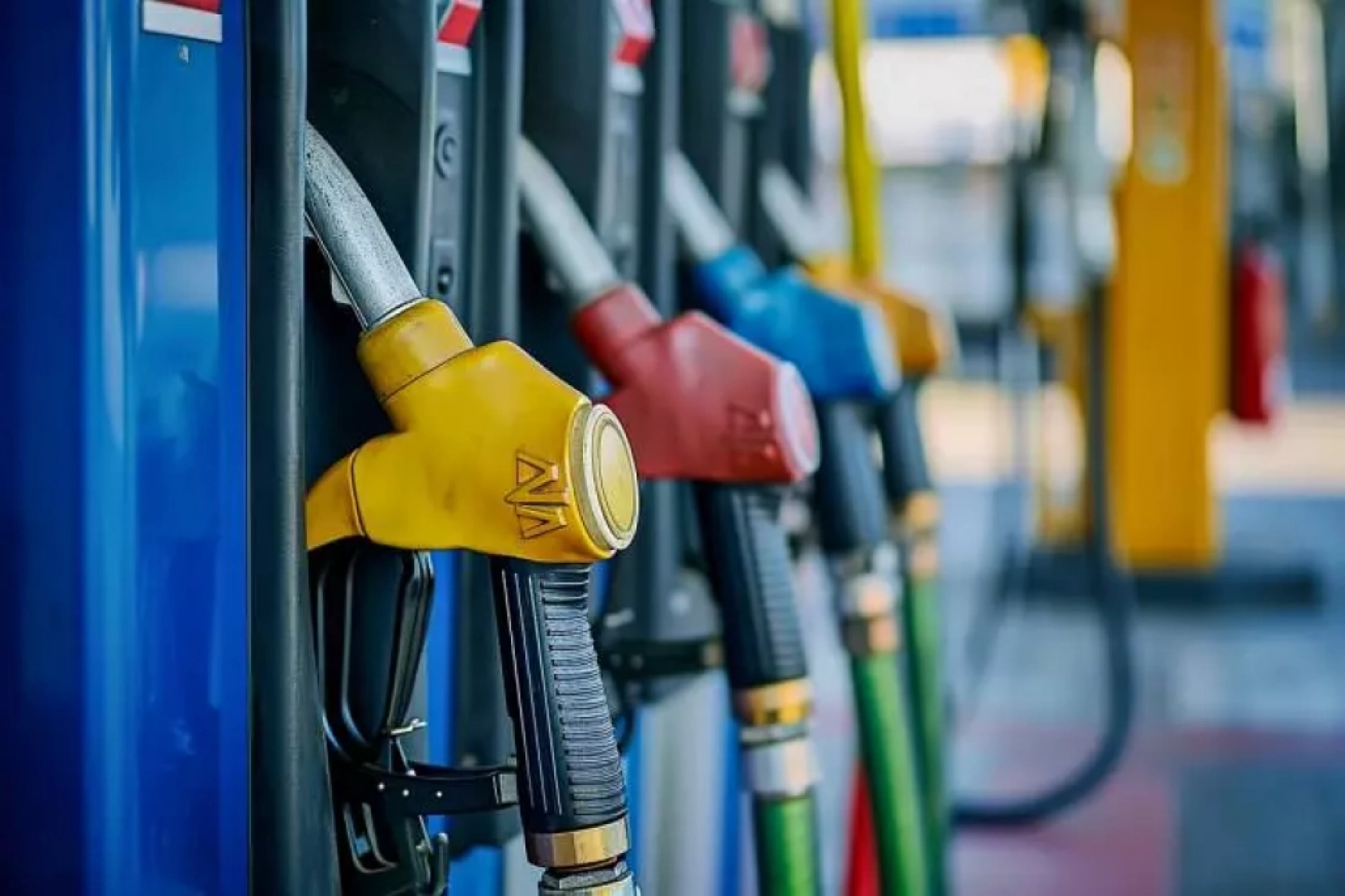 Motorine indirim geliyor! Petrol fiyatları baskı altında