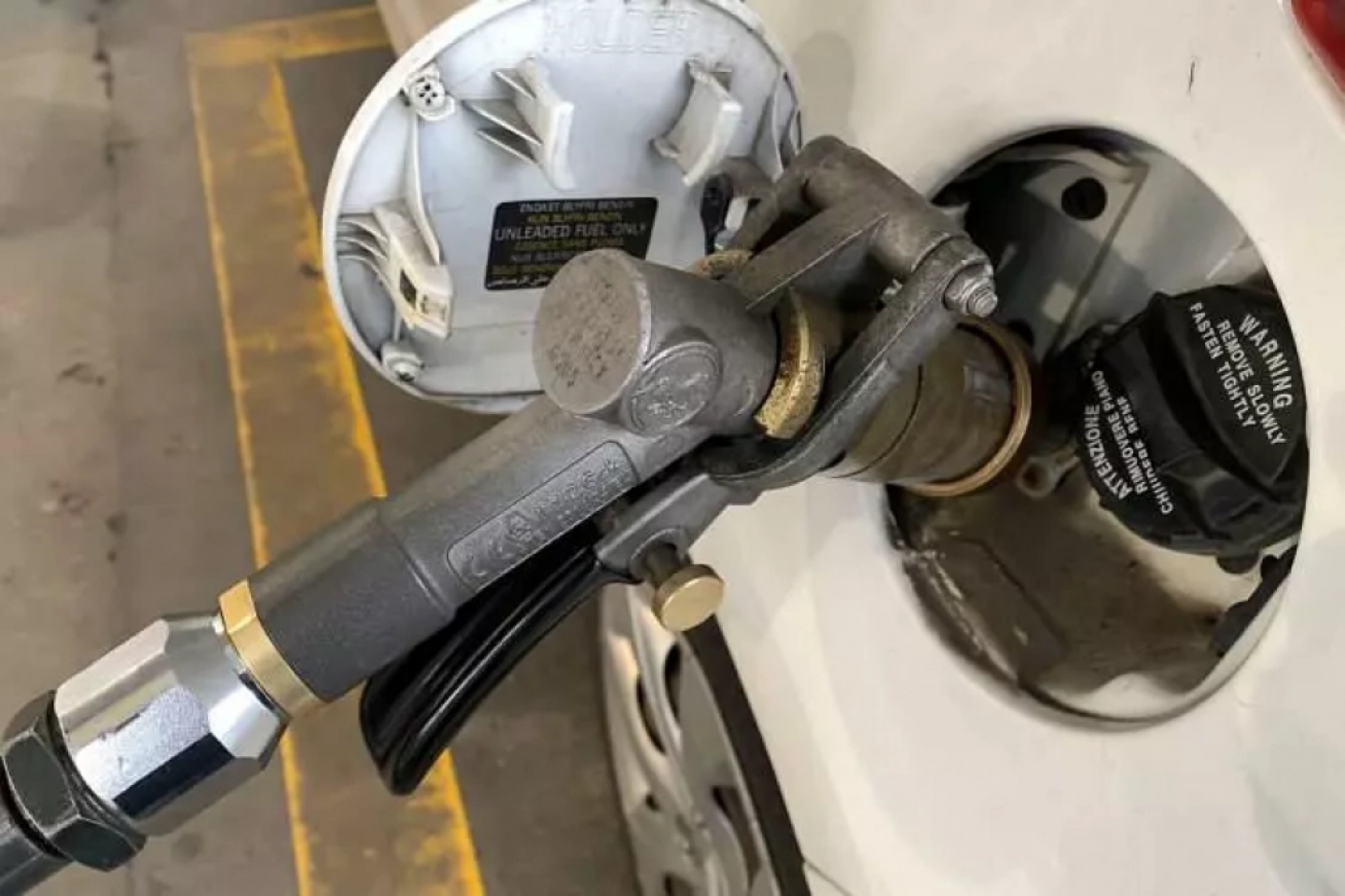 Motorine indirim geliyor! Petrol fiyatları baskı altında