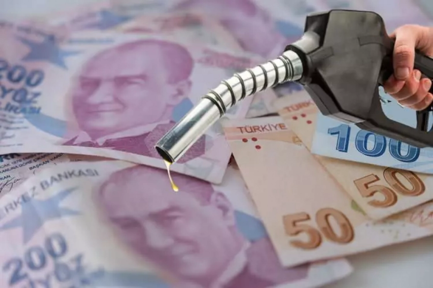 Motorine indirim geliyor! Petrol fiyatları baskı altında