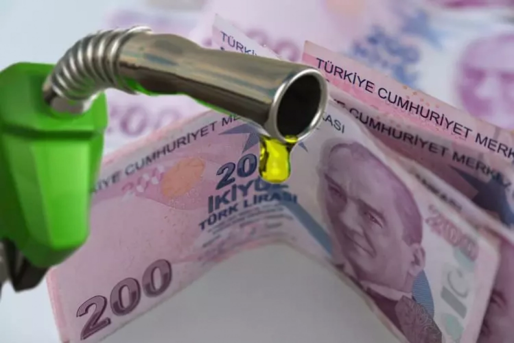 Motorine indirim geliyor! Petrol fiyatları baskı altında