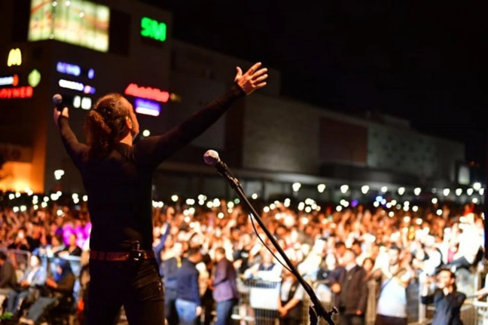 Kıraç, Malatya'lılara Unutulmayacak Bir Konser Yaşattı