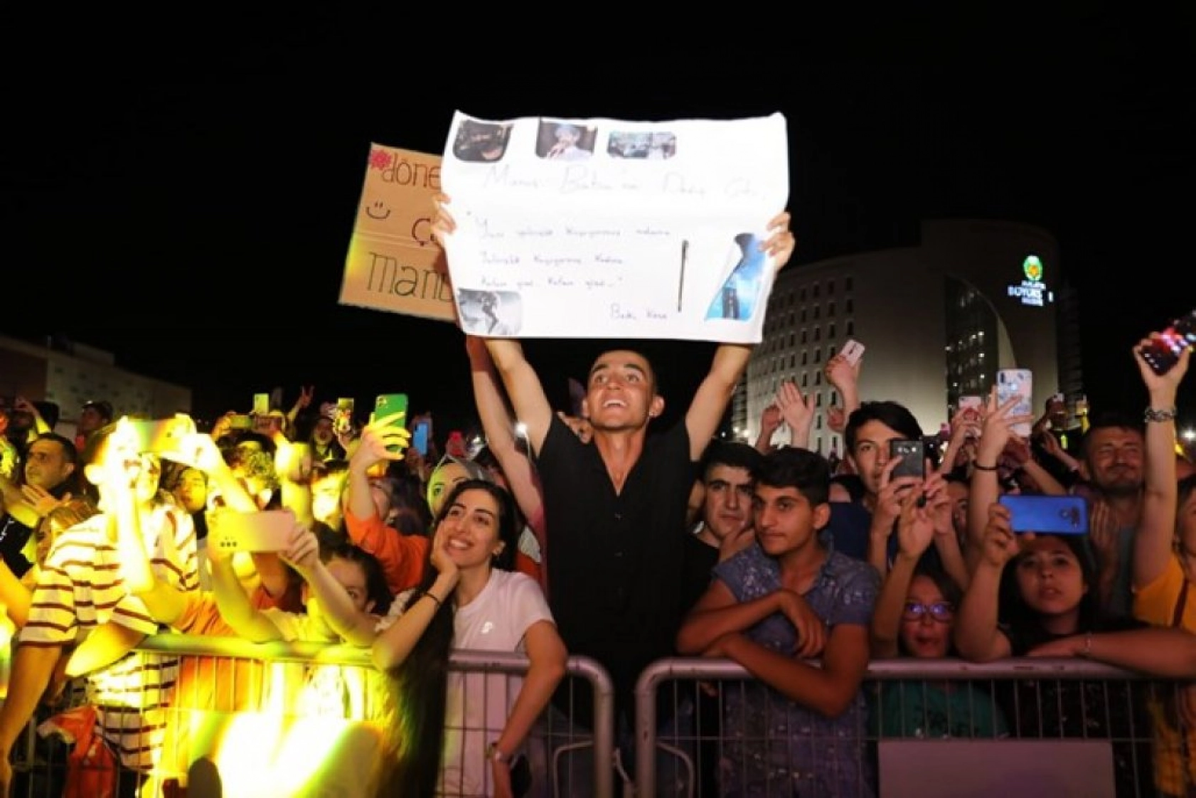 Manuş Baba Malatya'yı Salladı