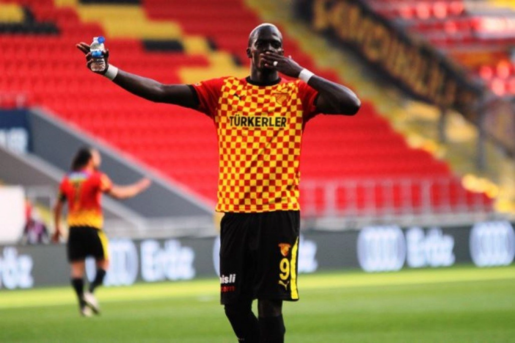 Göztepe Yeni Malatyaspor Karşılaşmasından Kareler