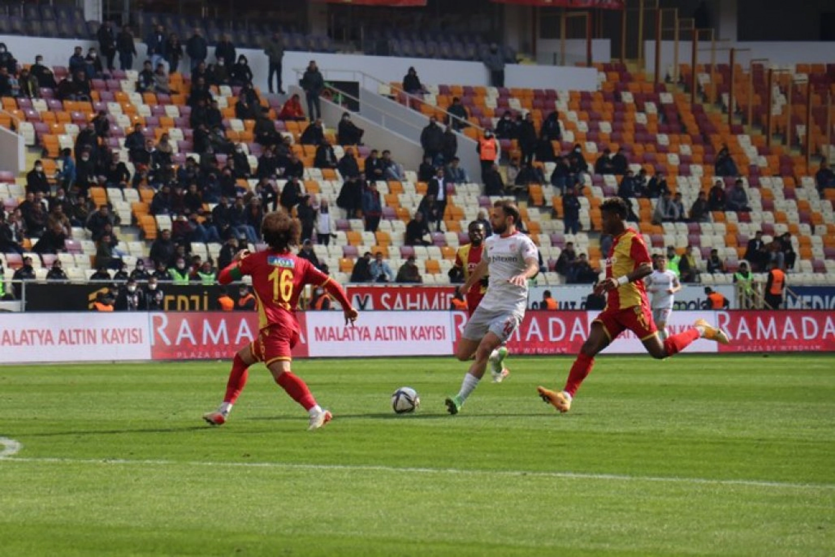 Antalyaspor Karşılaşmasından Kareler