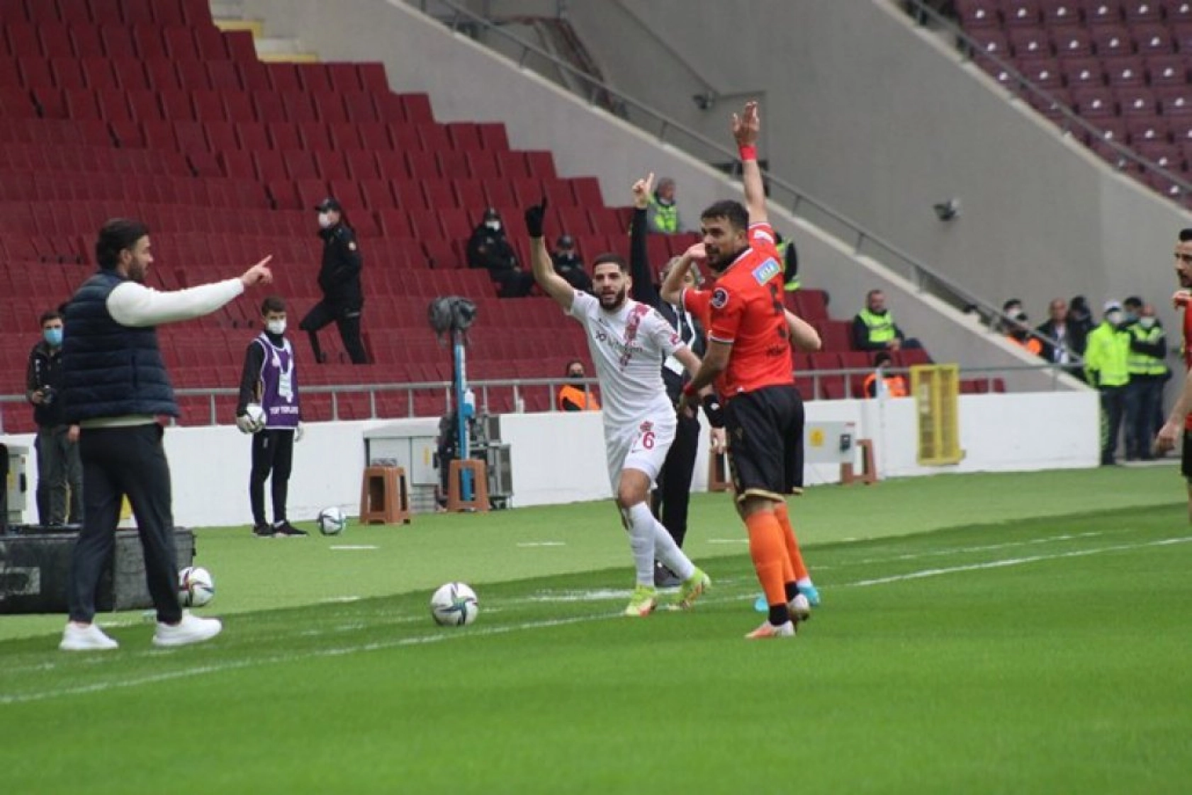 Atakaş Hatayspor Yeni Malatyaspor Karşılaşmasından Kareler