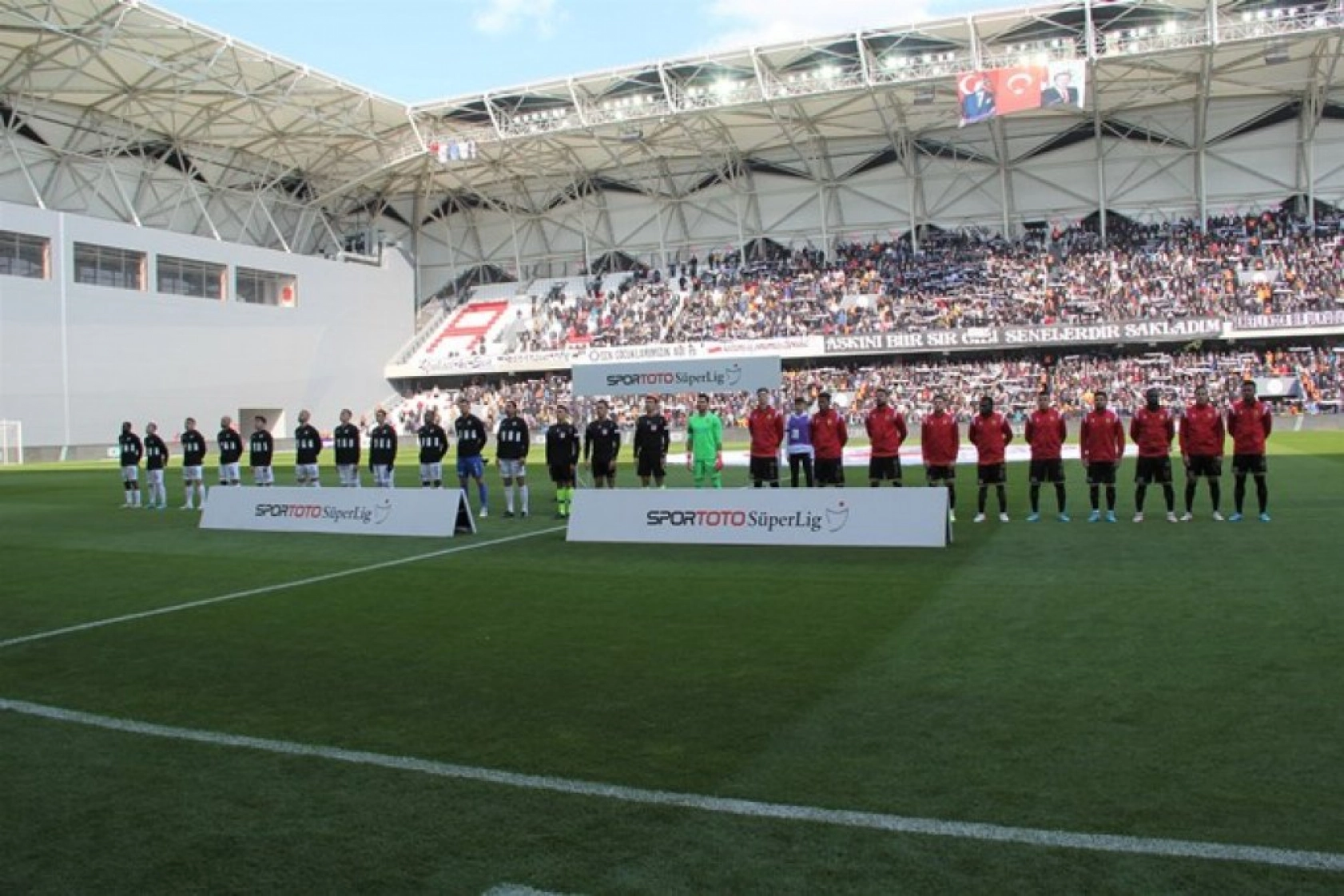 Altay Yeni Malatyaspor Karşılaşmasından Kareler