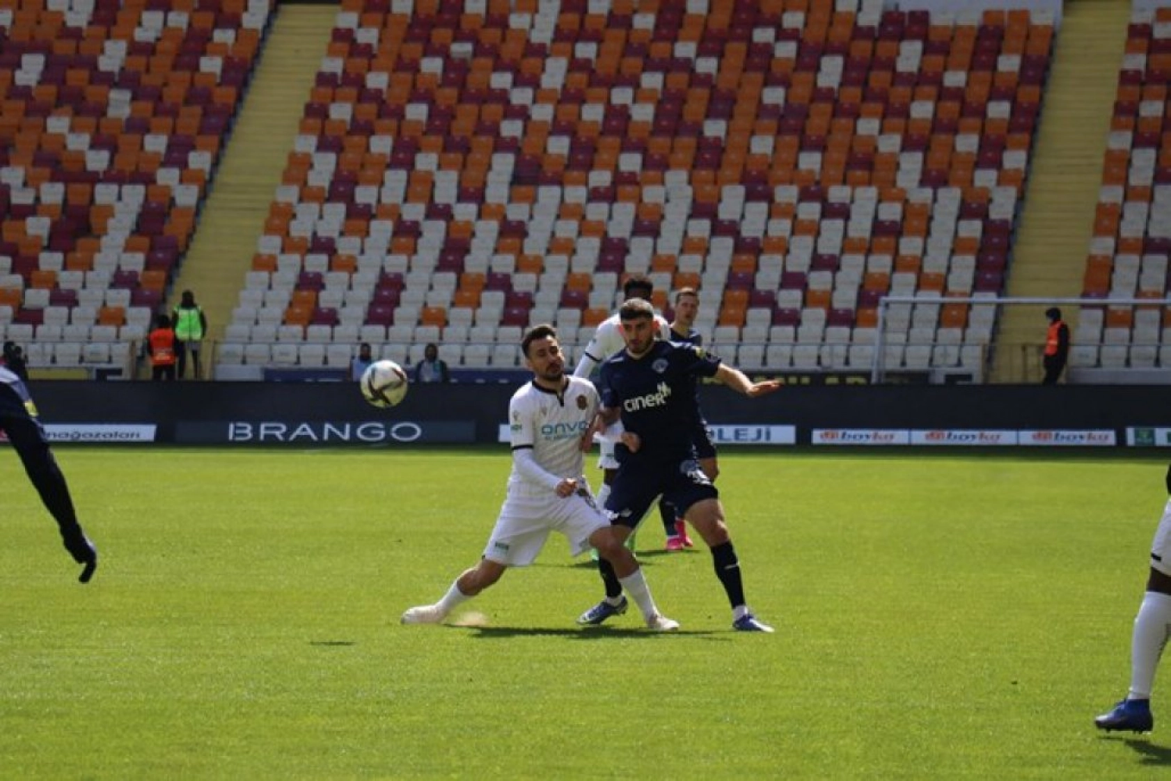 Yeni Malatyaspor Kasımpaşa Sk Karşılaşmasından Kareler