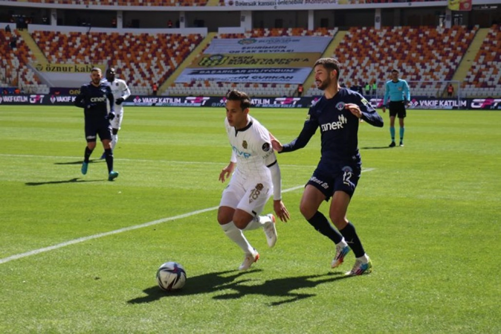 Yeni Malatyaspor Kasımpaşa Sk Karşılaşmasından Kareler