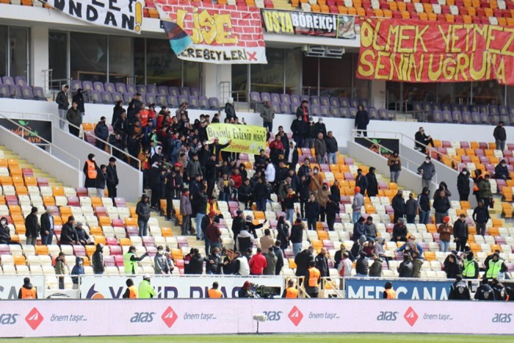 Yeni Malatyaspor Kasımpaşa Sk Karşılaşmasından Kareler