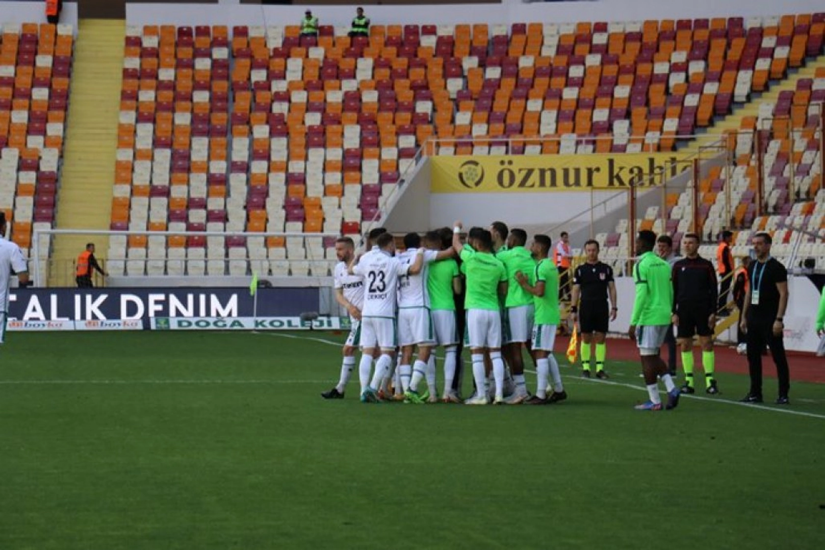 Konyaspor Yeni Malatyaspor Karşılaşmasından Kareler