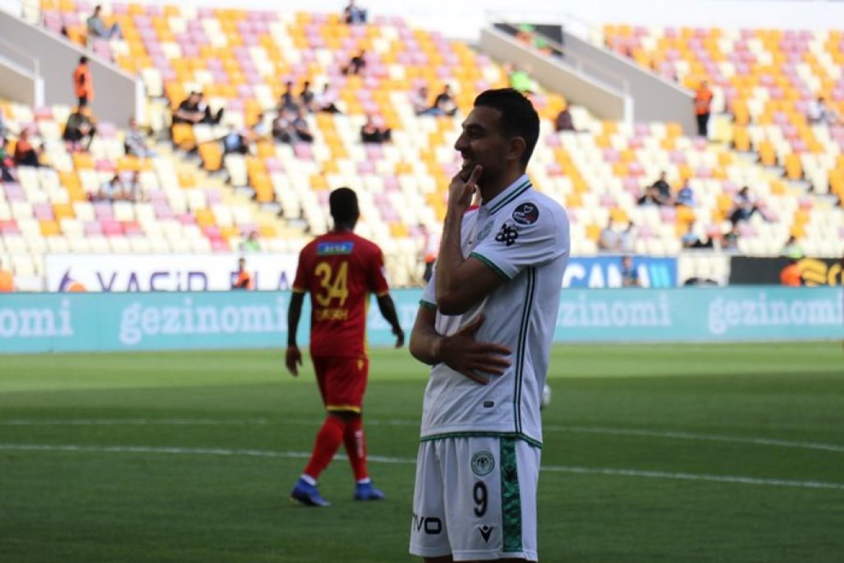 Konyaspor Yeni Malatyaspor Karşılaşmasından Kareler