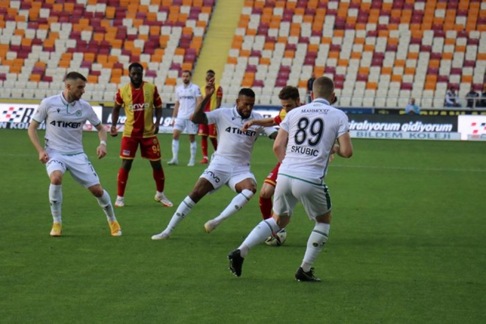 Konyaspor Yeni Malatyaspor Karşılaşmasından Kareler