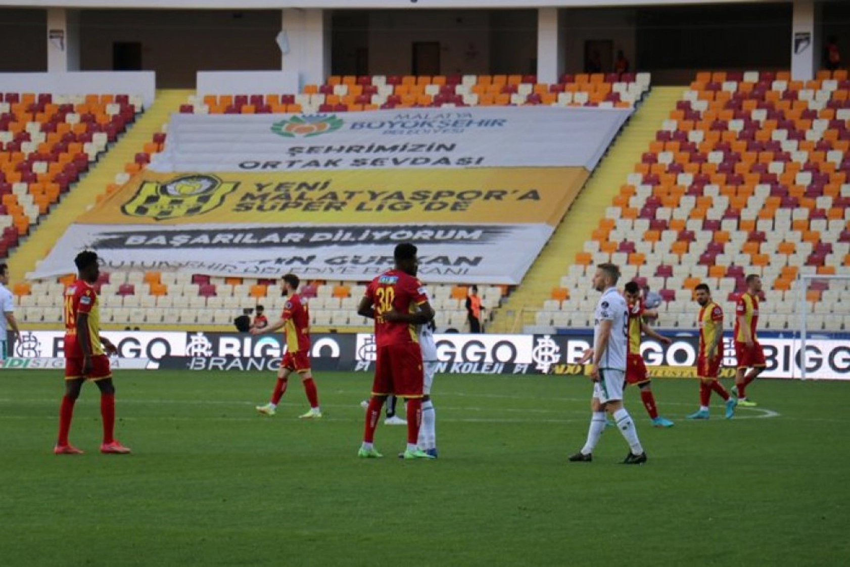 Konyaspor Yeni Malatyaspor Karşılaşmasından Kareler