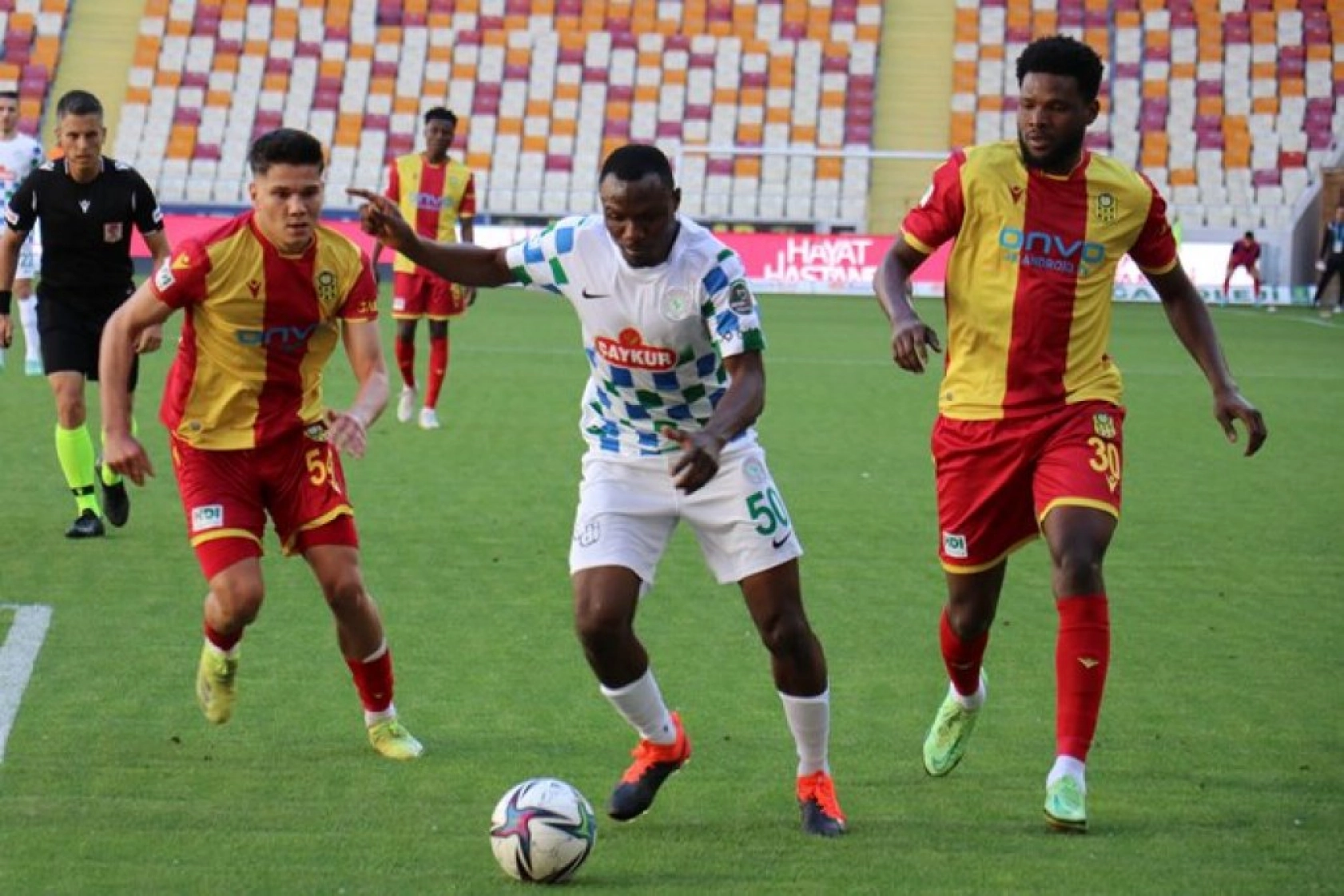 Çaykur Rizespor Yeni Malatyaspor Karşılaşmasından Kareler