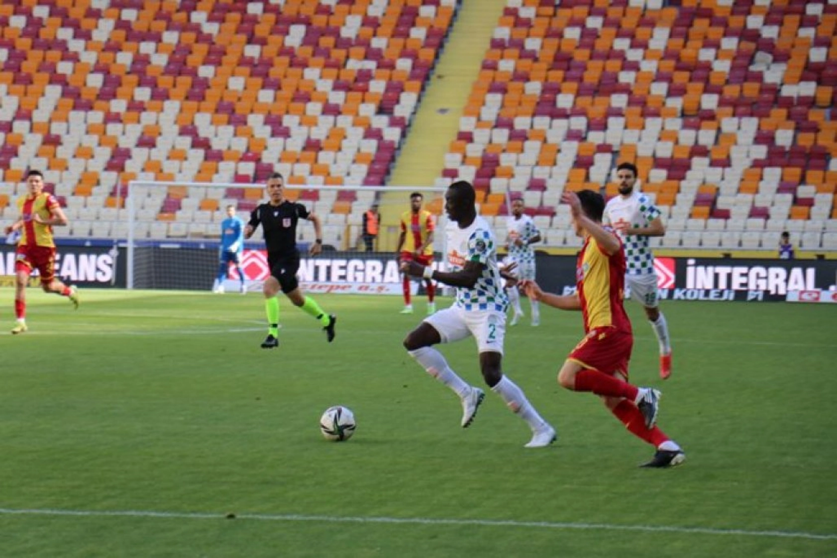 Çaykur Rizespor Yeni Malatyaspor Karşılaşmasından Kareler