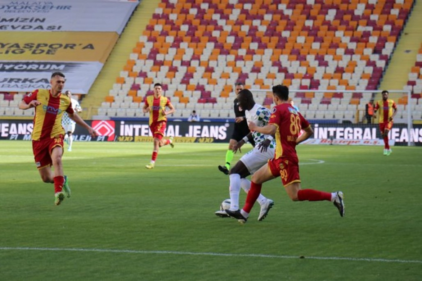 Çaykur Rizespor Yeni Malatyaspor Karşılaşmasından Kareler