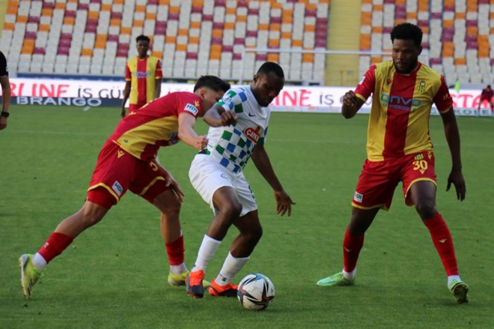 Çaykur Rizespor Yeni Malatyaspor Karşılaşmasından Kareler