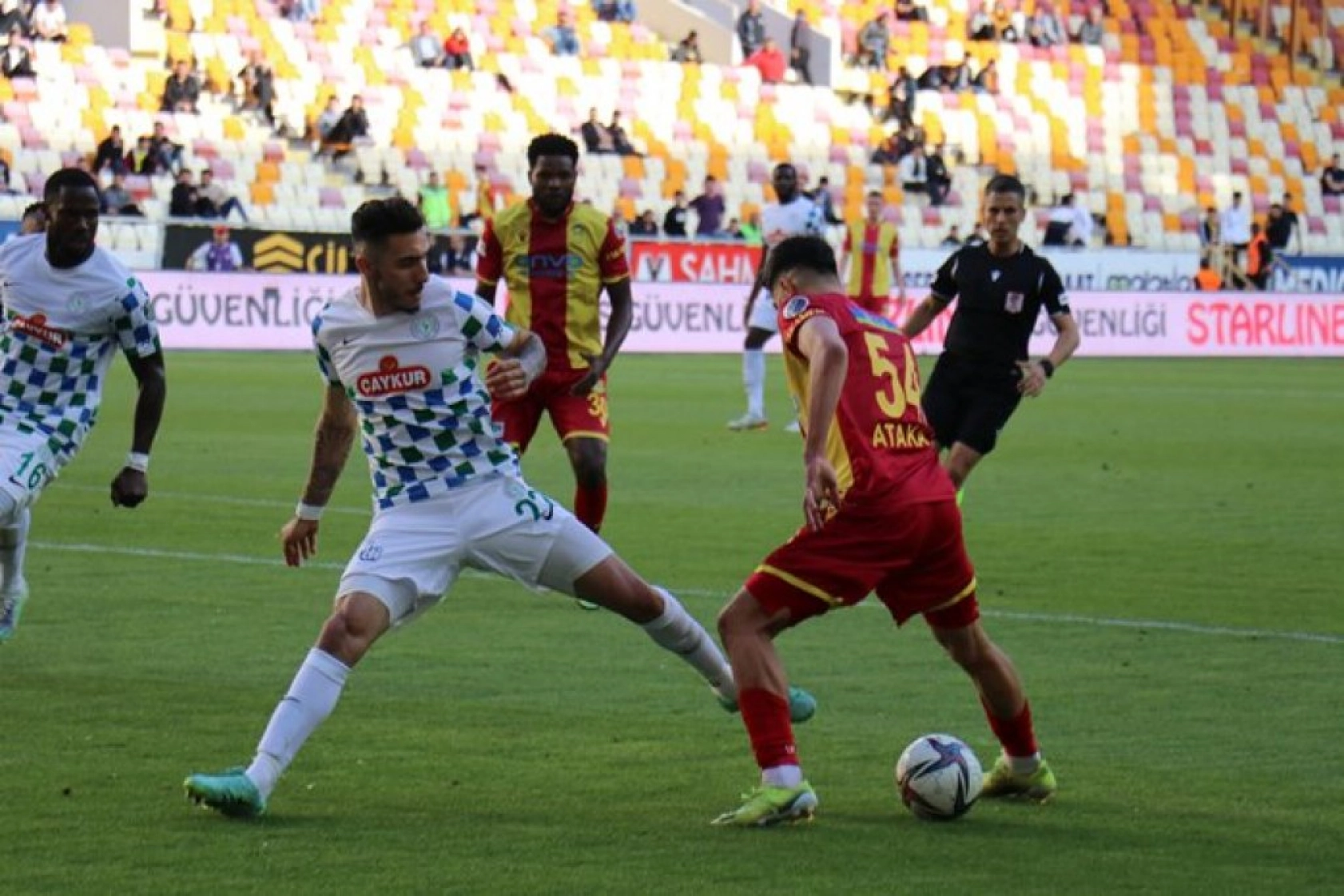 Çaykur Rizespor Yeni Malatyaspor Karşılaşmasından Kareler