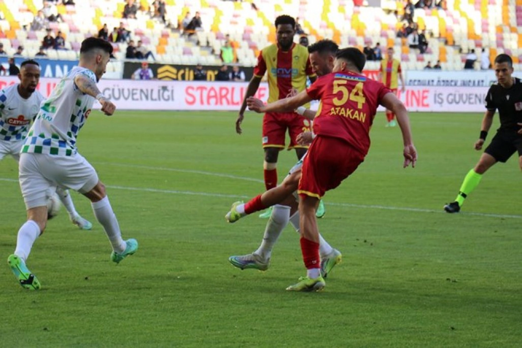 Çaykur Rizespor Yeni Malatyaspor Karşılaşmasından Kareler